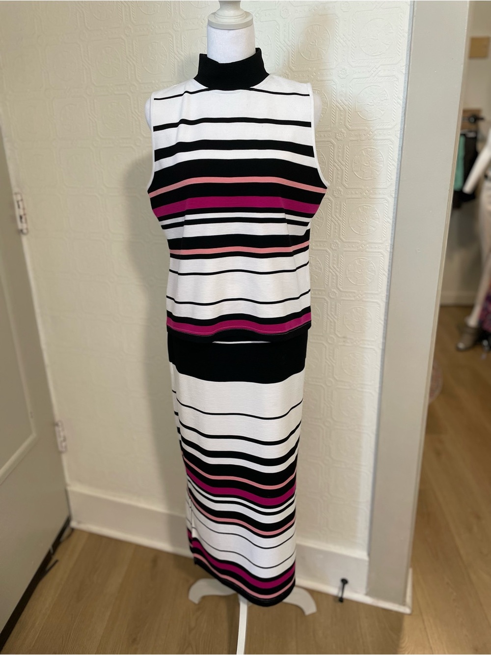 Sleeveless Striped Two Piece Dress in White, Black & Pink